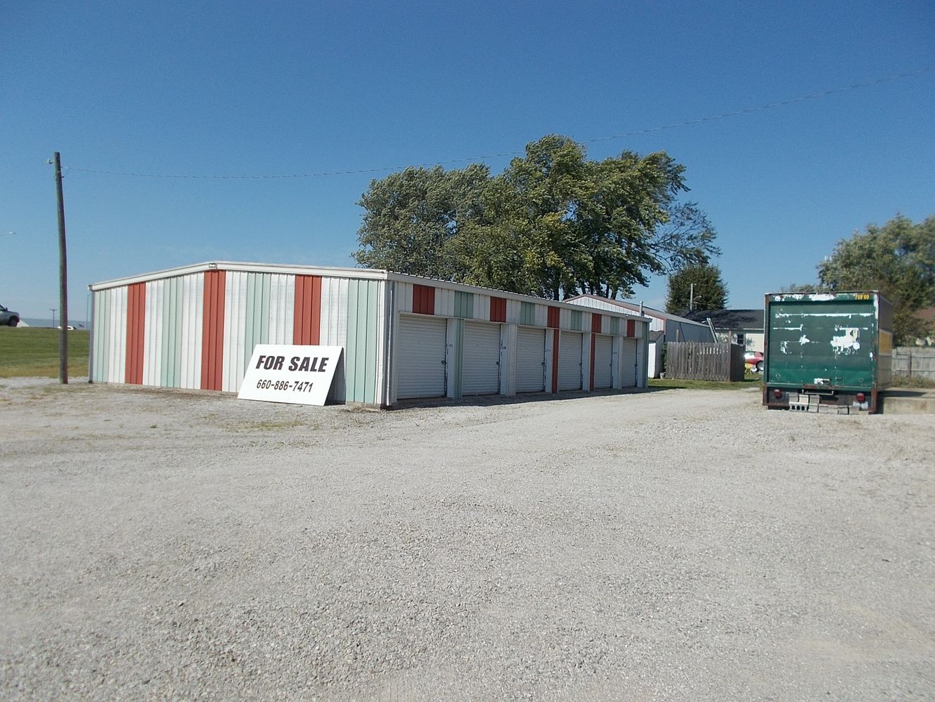 975 W Jackson St, Marshall, MO 65340